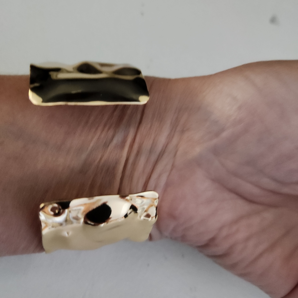 New Gold Large Hammered Cuff Bracelet - Picture 2 of 3